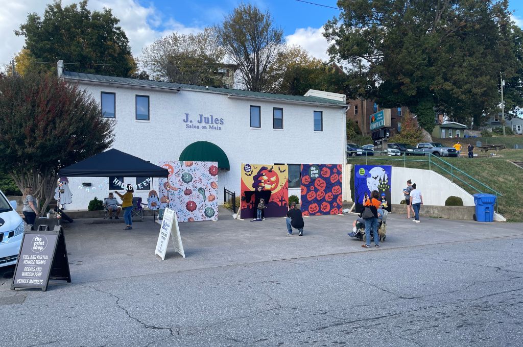 Downtown North Wilkesboro Merchant Association Annual Spooktacular